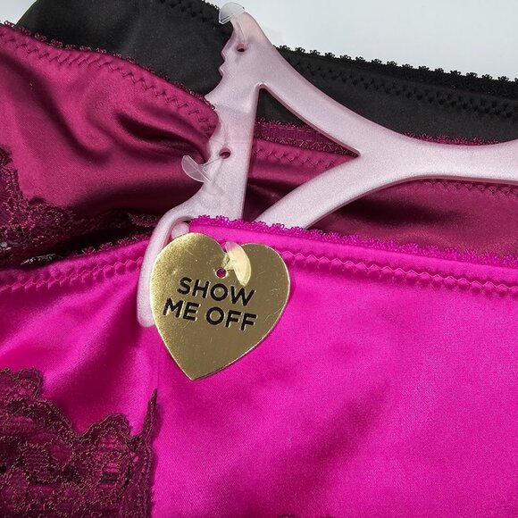 Juicy Couture 3 Pack Thongs - Picture 8 of 10